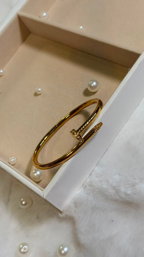 Luxury Crystal Nail Bracelet