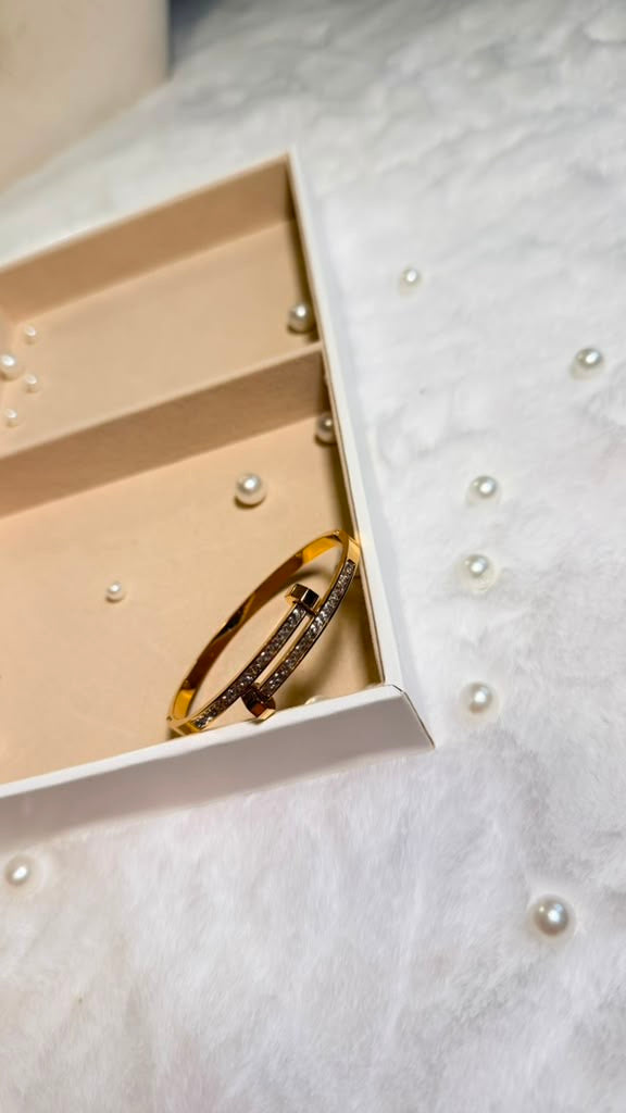 Luxury Gold Crystal Bar Bracelet