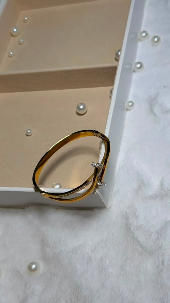 Luxury Nail Crystal Bangle Bracelet