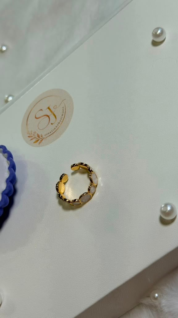 💍 Pearl Beaded Gold Ring
