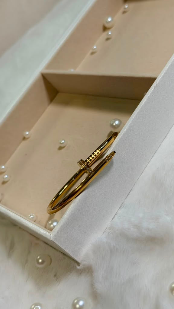 Luxury Crystal Nail Bracelet