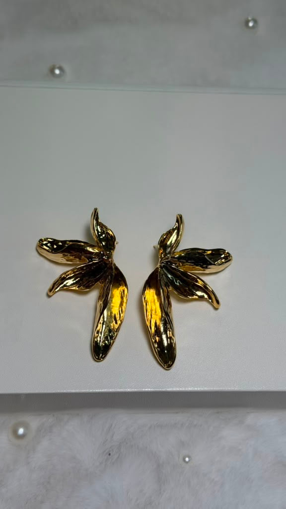 Luxury Golden Leaf Earrings